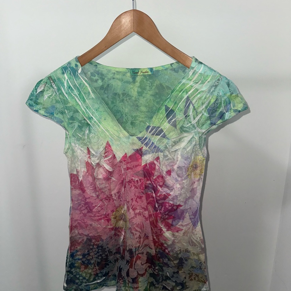 Y2K Floral V-Neck Cap Sleeve Top in Green-Pink